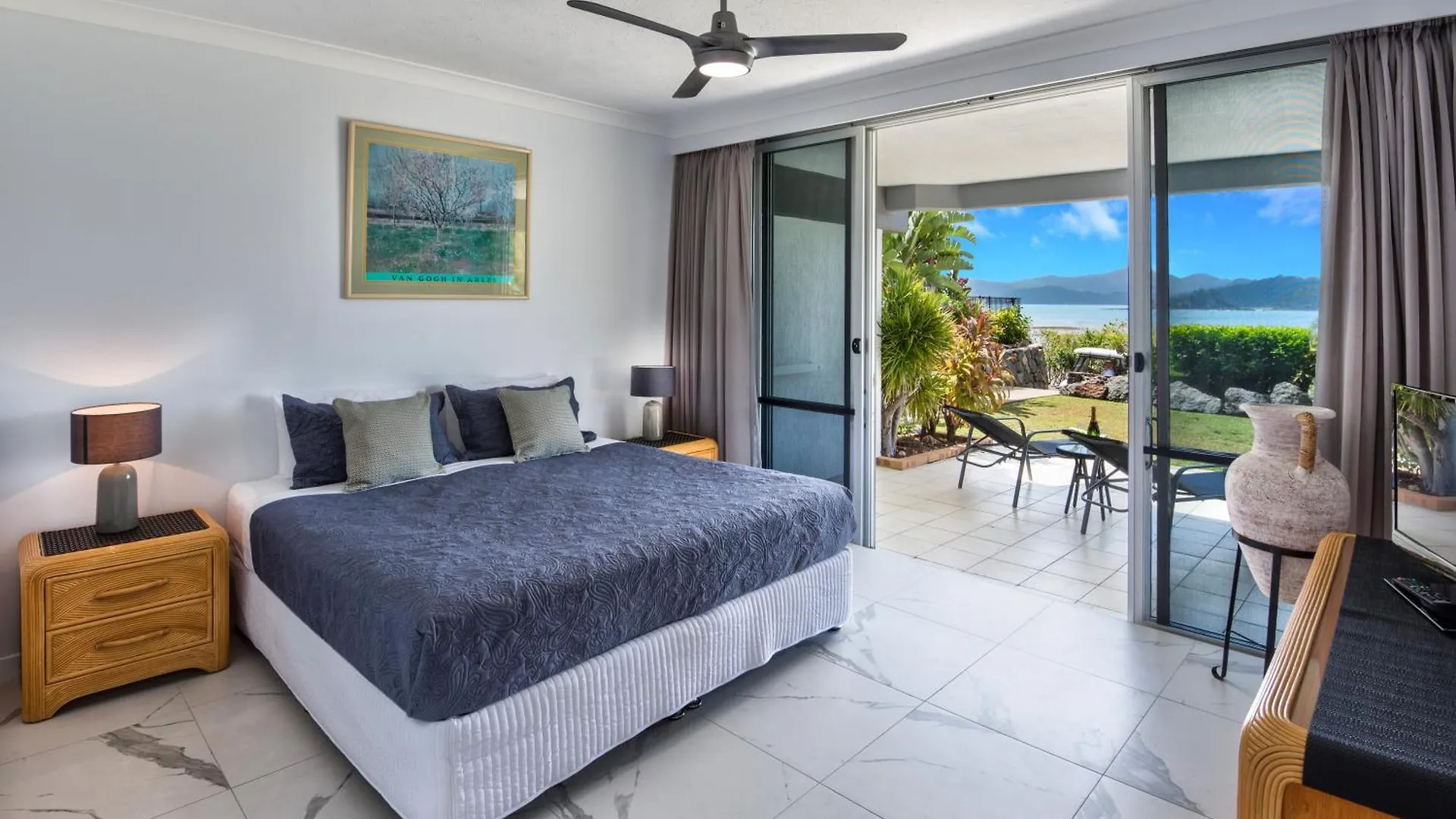 Apartment Frangipani Apartments On Hamilton Island By Hiha *