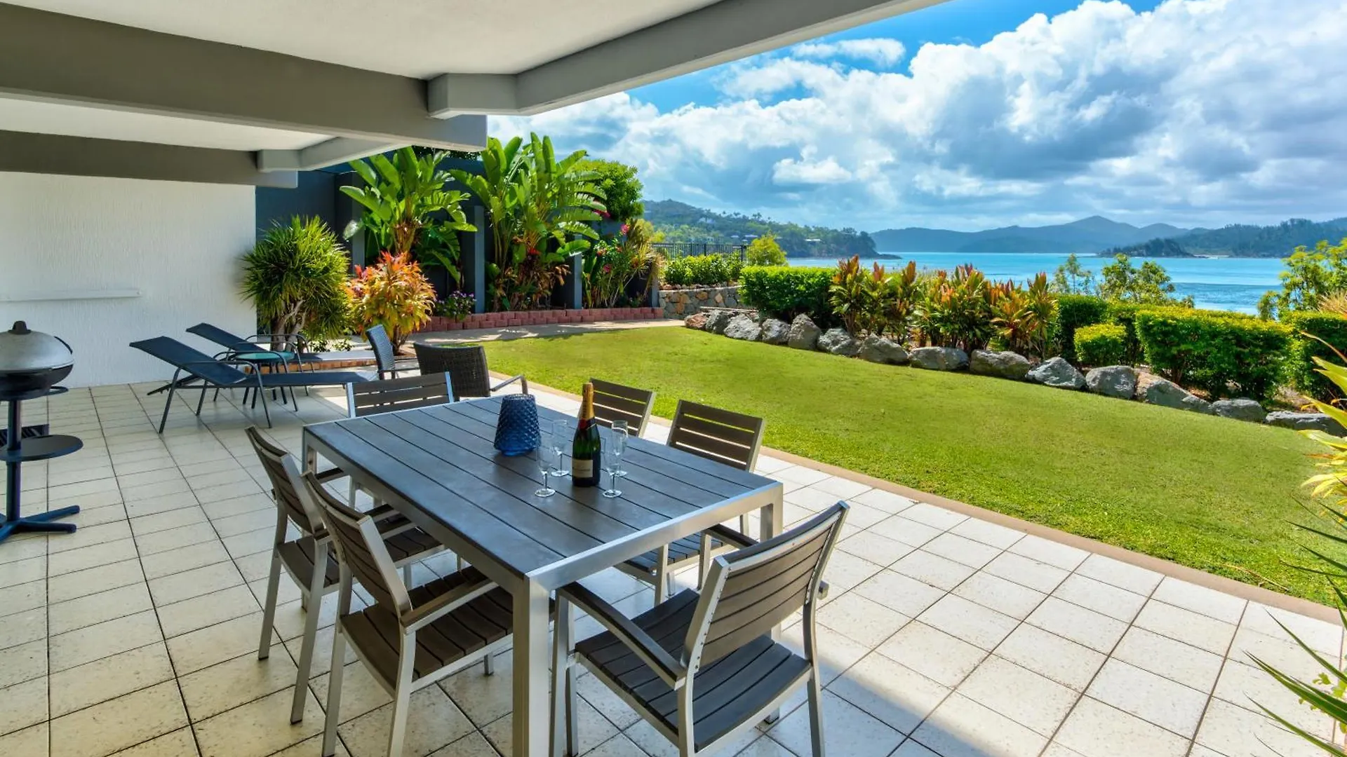 Apartment Frangipani Apartments On Hamilton Island By Hiha