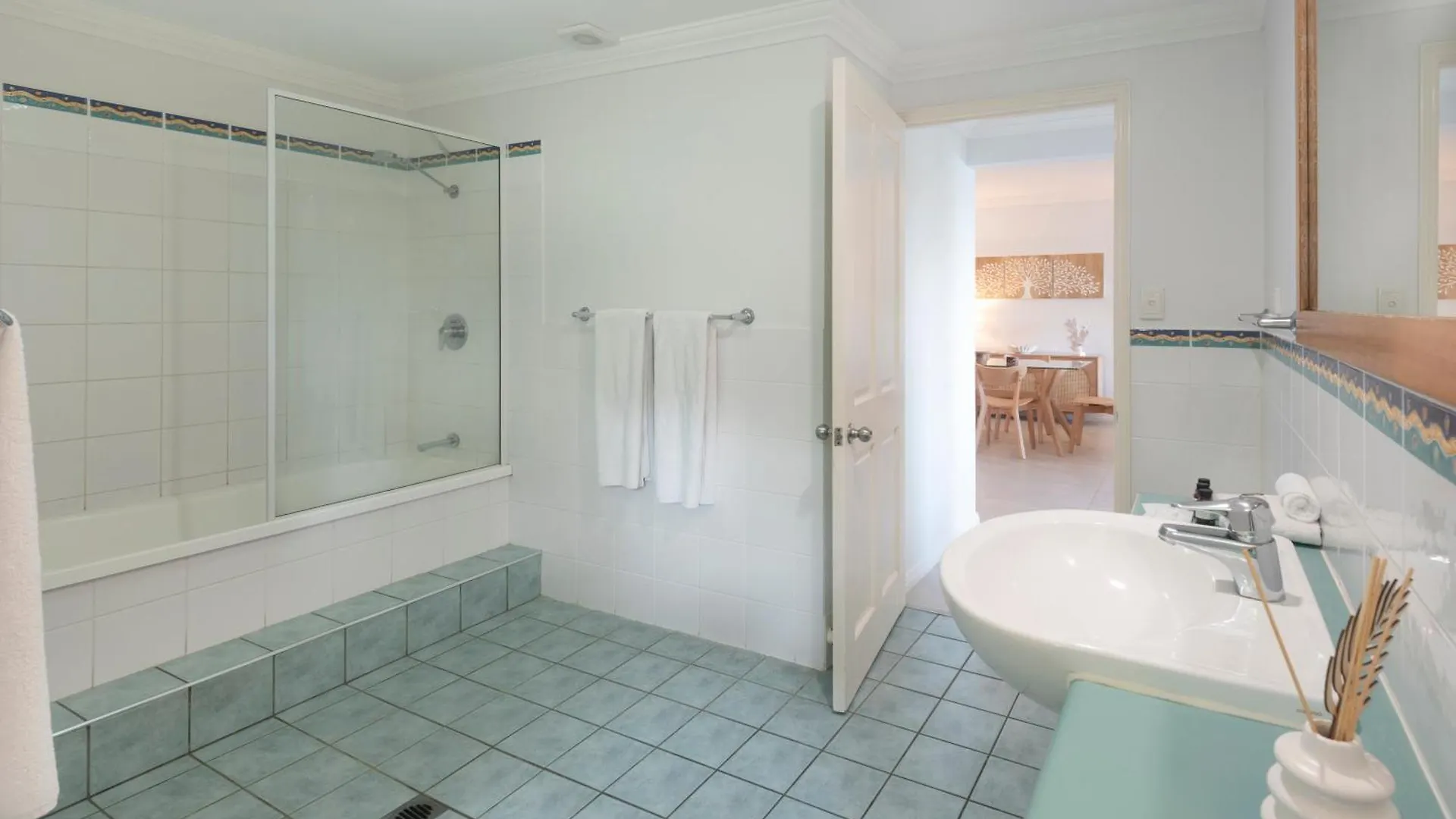 Apartment Compass Point On By Hiha Hamilton Island