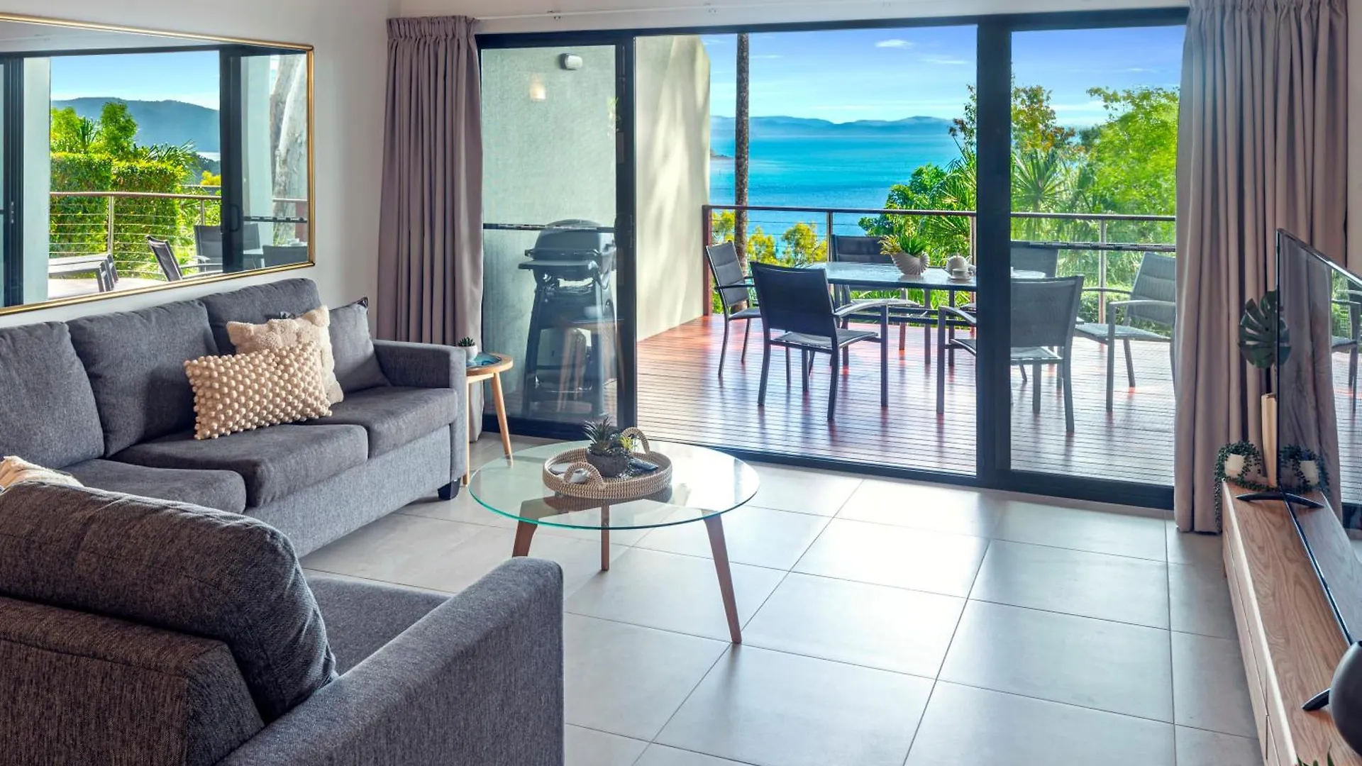 Compass Point On By Hiha Apartment *