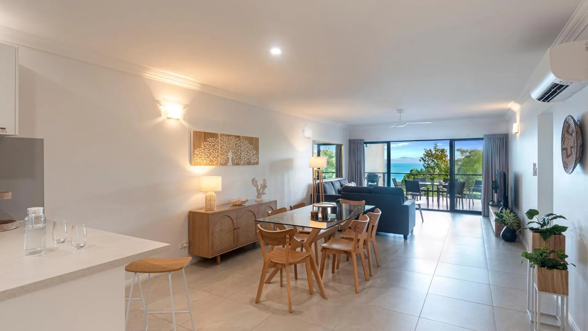 Compass Point On By Hiha * Hamilton Island
