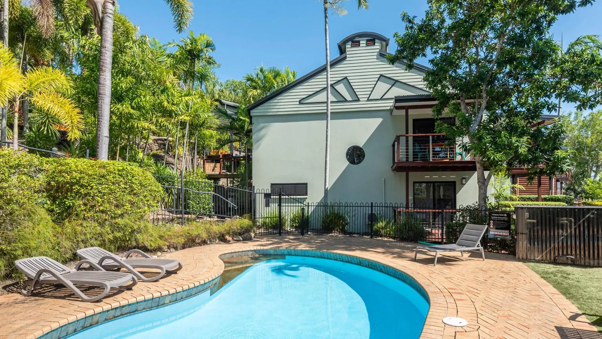 Compass Point On By Hiha * Hamilton Island