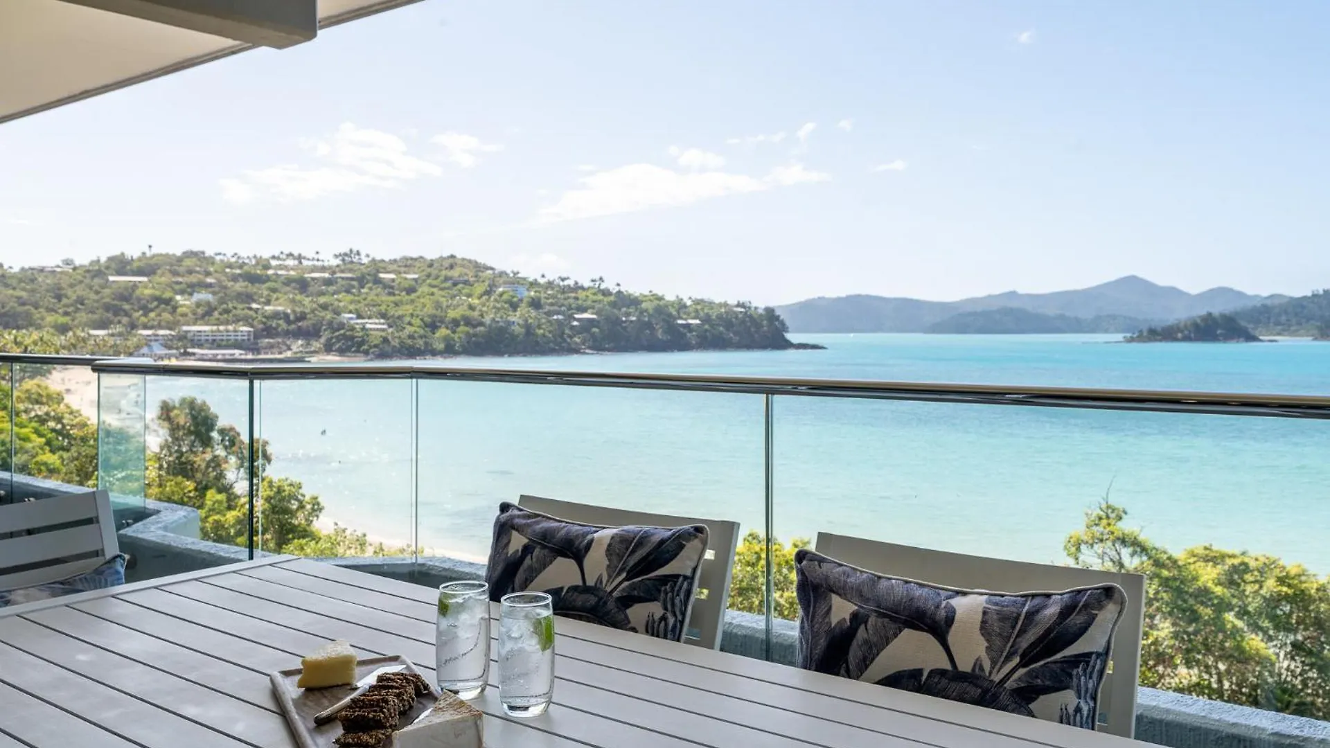 Apartment Frangipani Apartments On Hamilton Island By Hiha *