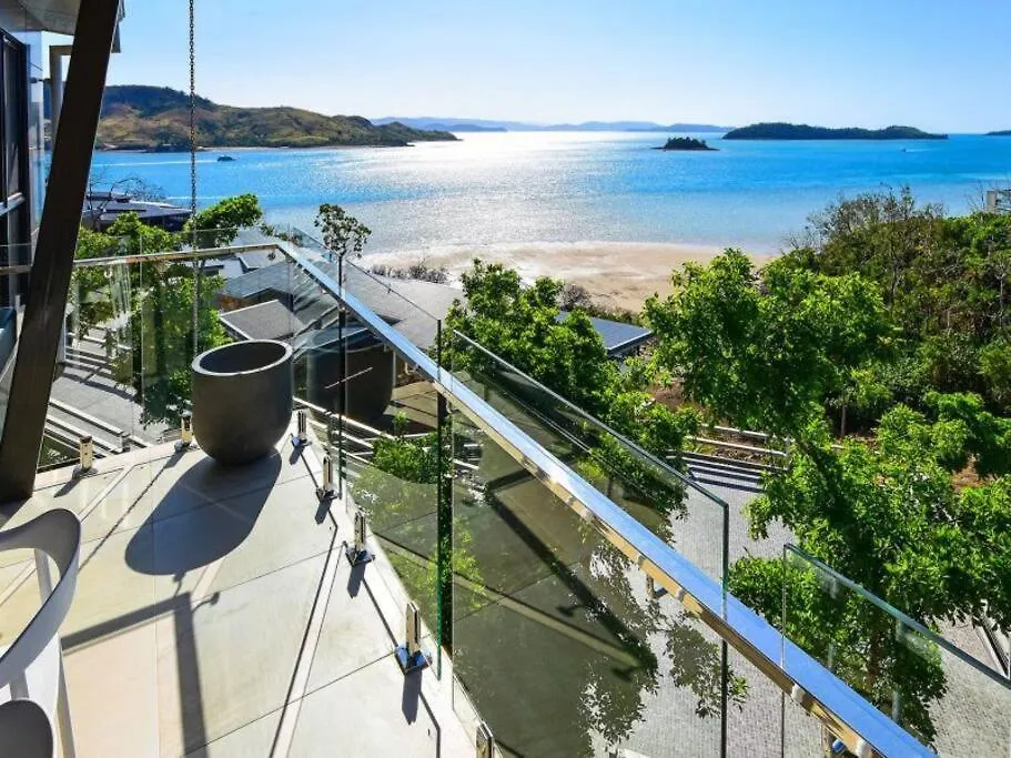 Hidden Cove 17, - - Free Buggy Included Apartment Hamilton Island