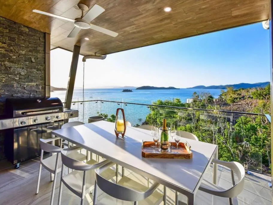 Apartment Hidden Cove 17, - - Free Buggy Included Hamilton Island