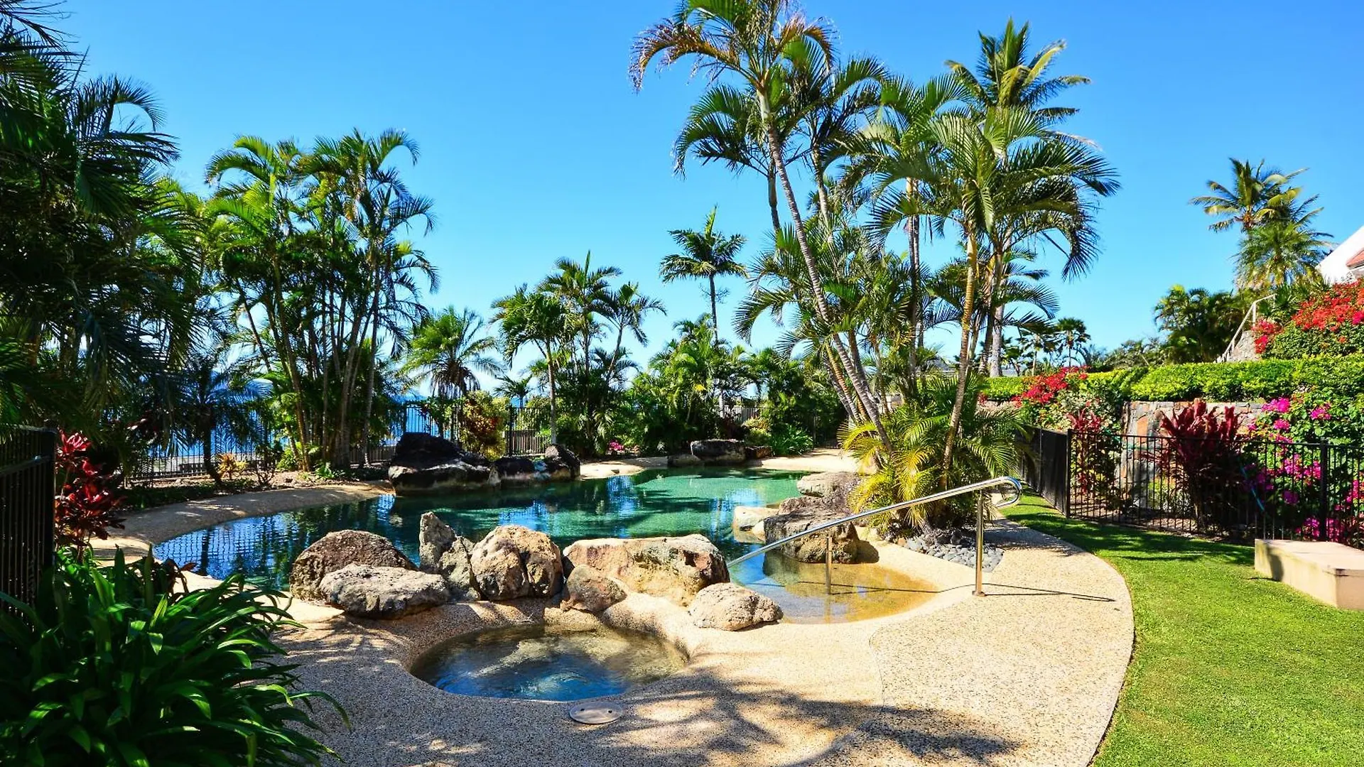 Apartment Bella Vista E9 - Ocean View Spacious 2 Bedroom With Golf Buggy *