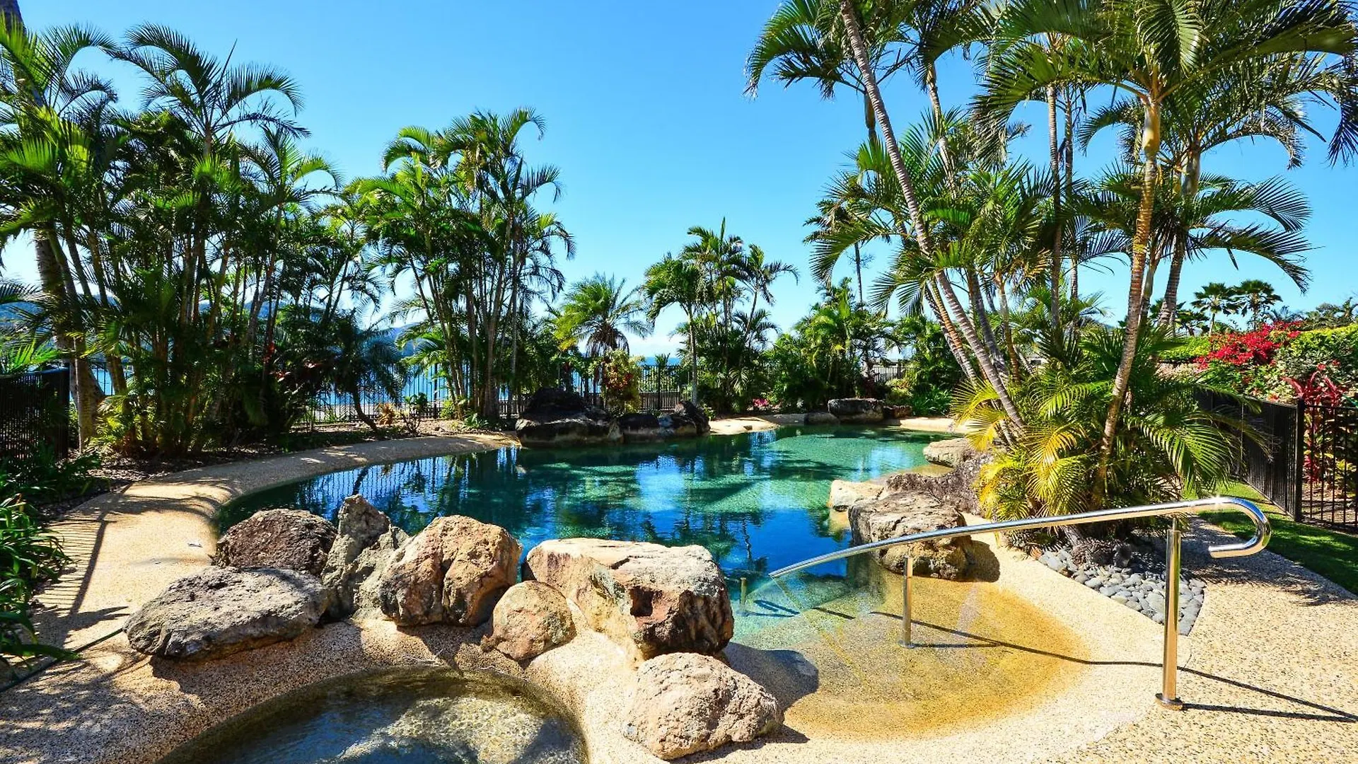 Bella Vista E9 - Ocean View Spacious 2 Bedroom With Golf Buggy Hamilton Island