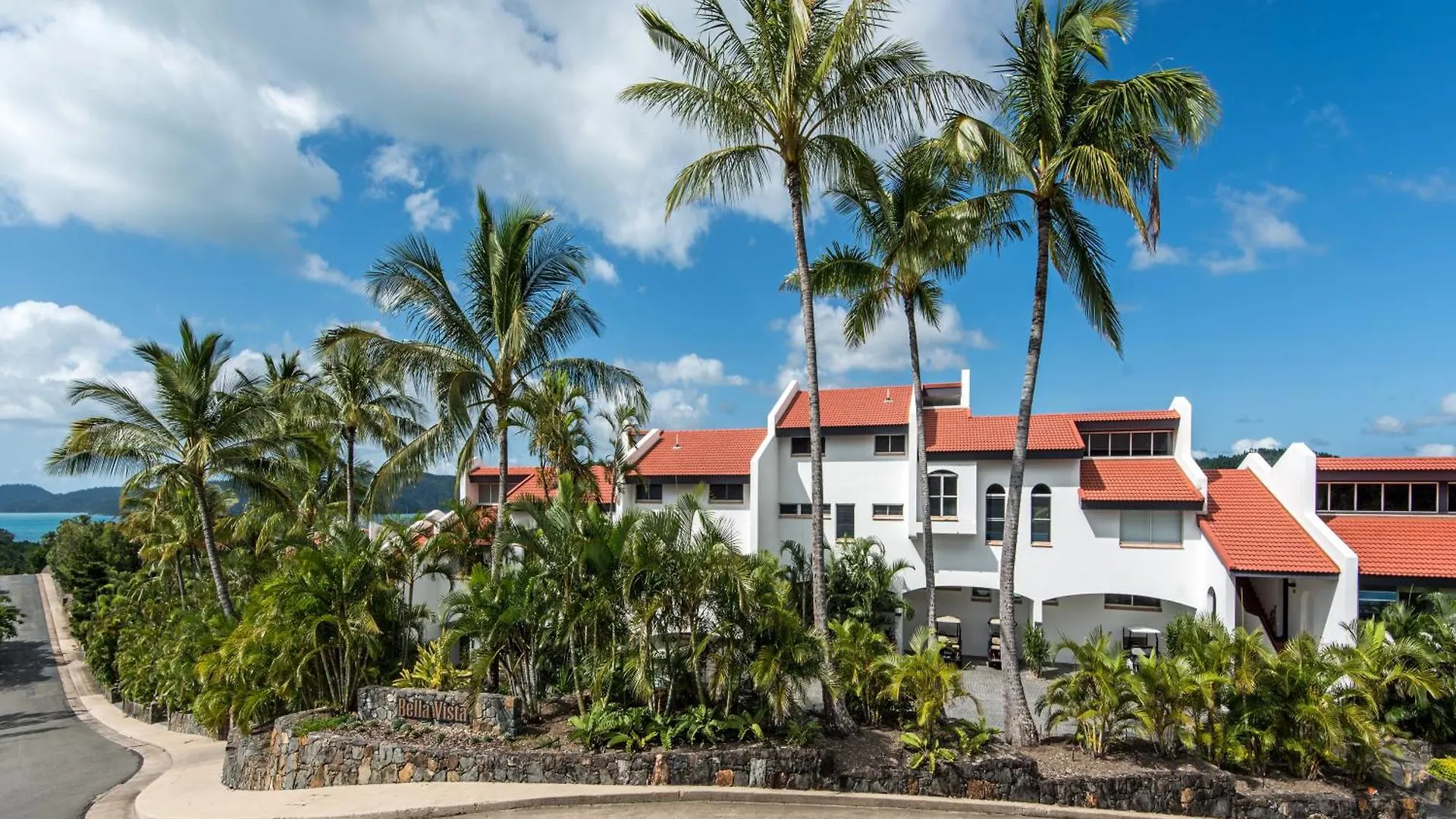 Bella Vista E9 - Ocean View Spacious 2 Bedroom With Golf Buggy Apartment *