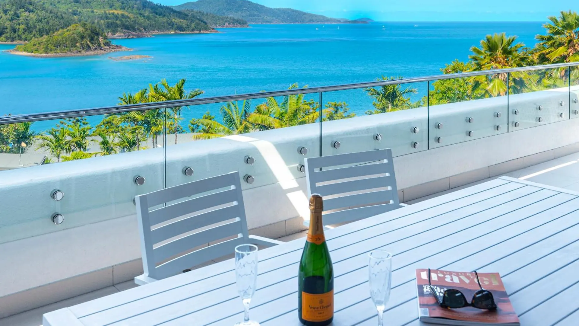 Bella Vista E9 - Ocean View Spacious 2 Bedroom With Golf Buggy Hamilton Island