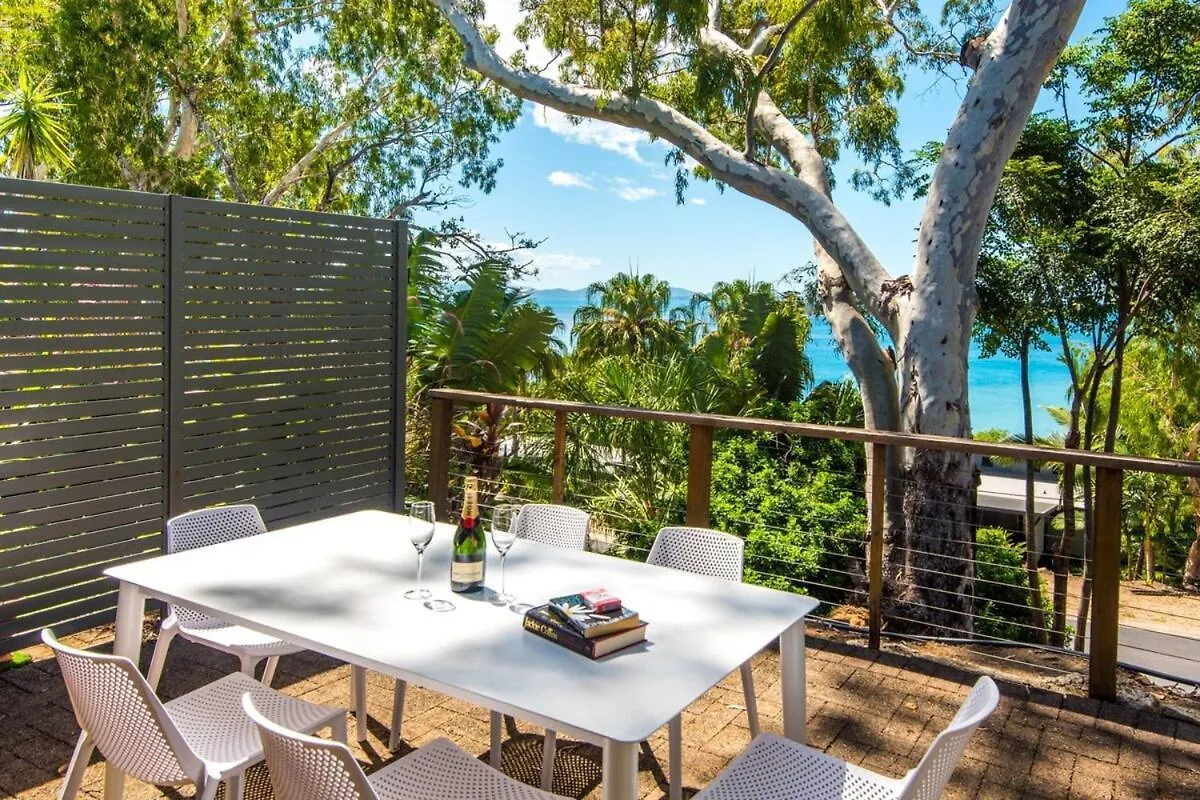 Sunset Waters 15 & Free Buggy- * Hamilton Island