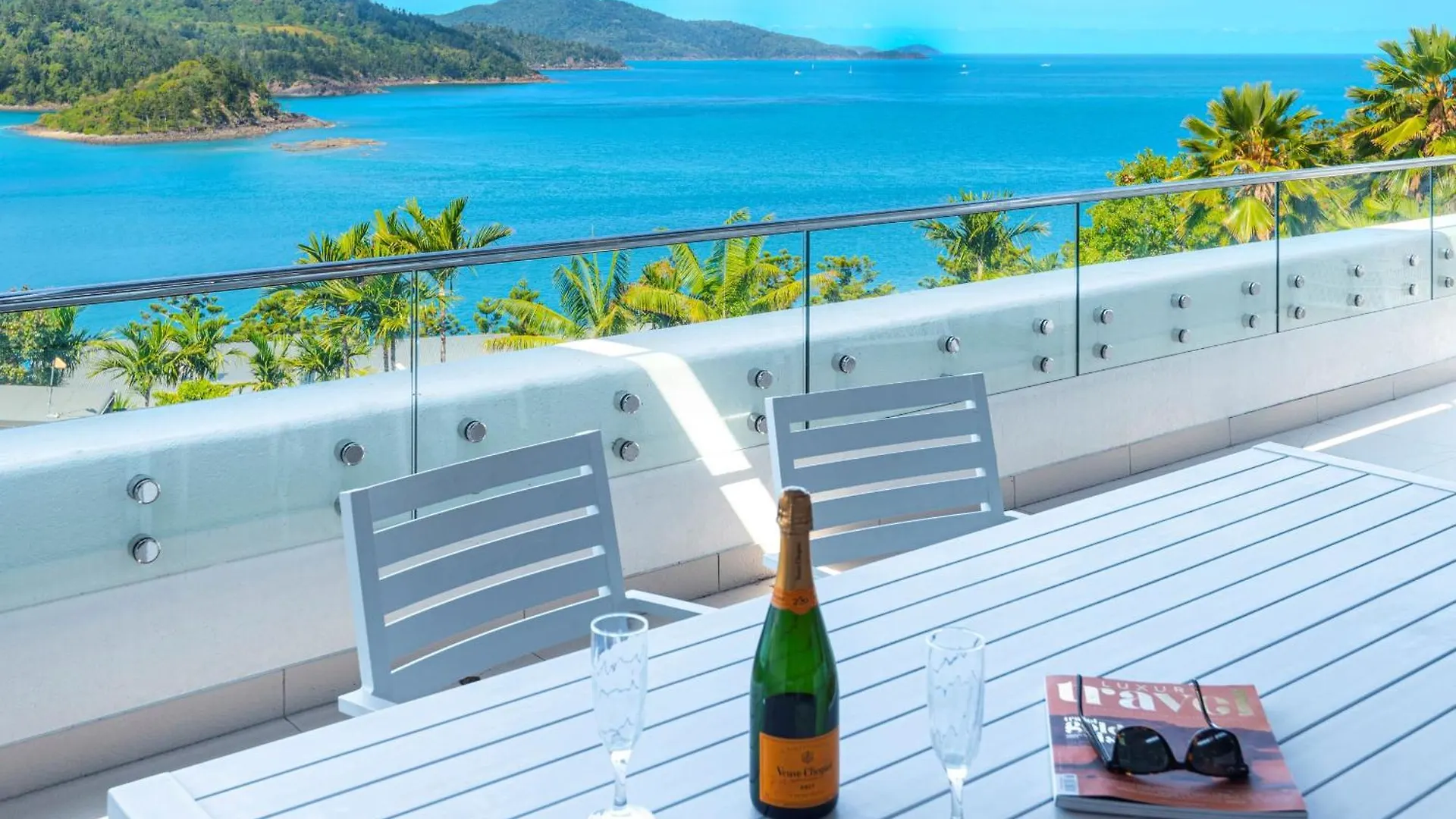 Bella Vista E9 - Ocean View Spacious 2 Bedroom With Golf Buggy Apartment Hamilton Island