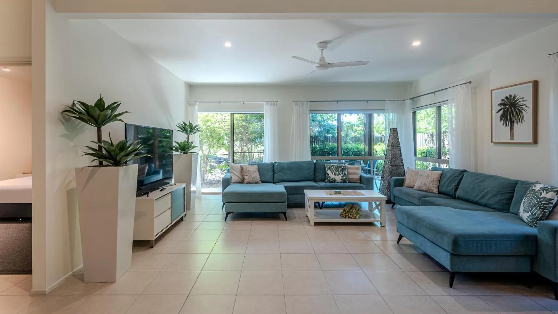 Cooinda Gardens 6 On By Hamorent