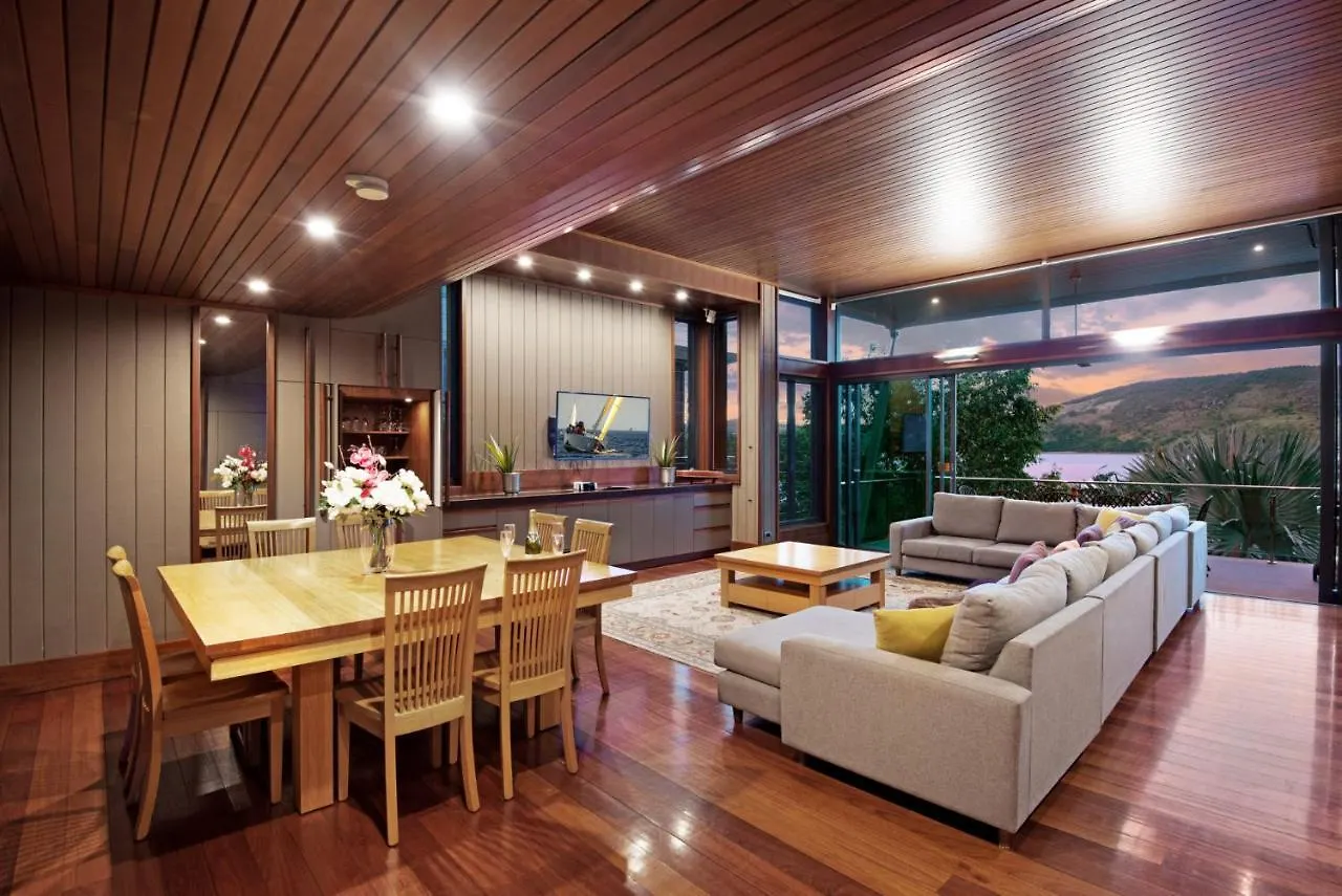 Apartment Yacht Club 33 - Serenity - 4 Bedroom 4 Bathroom House Ocean Views 2 Buggies *