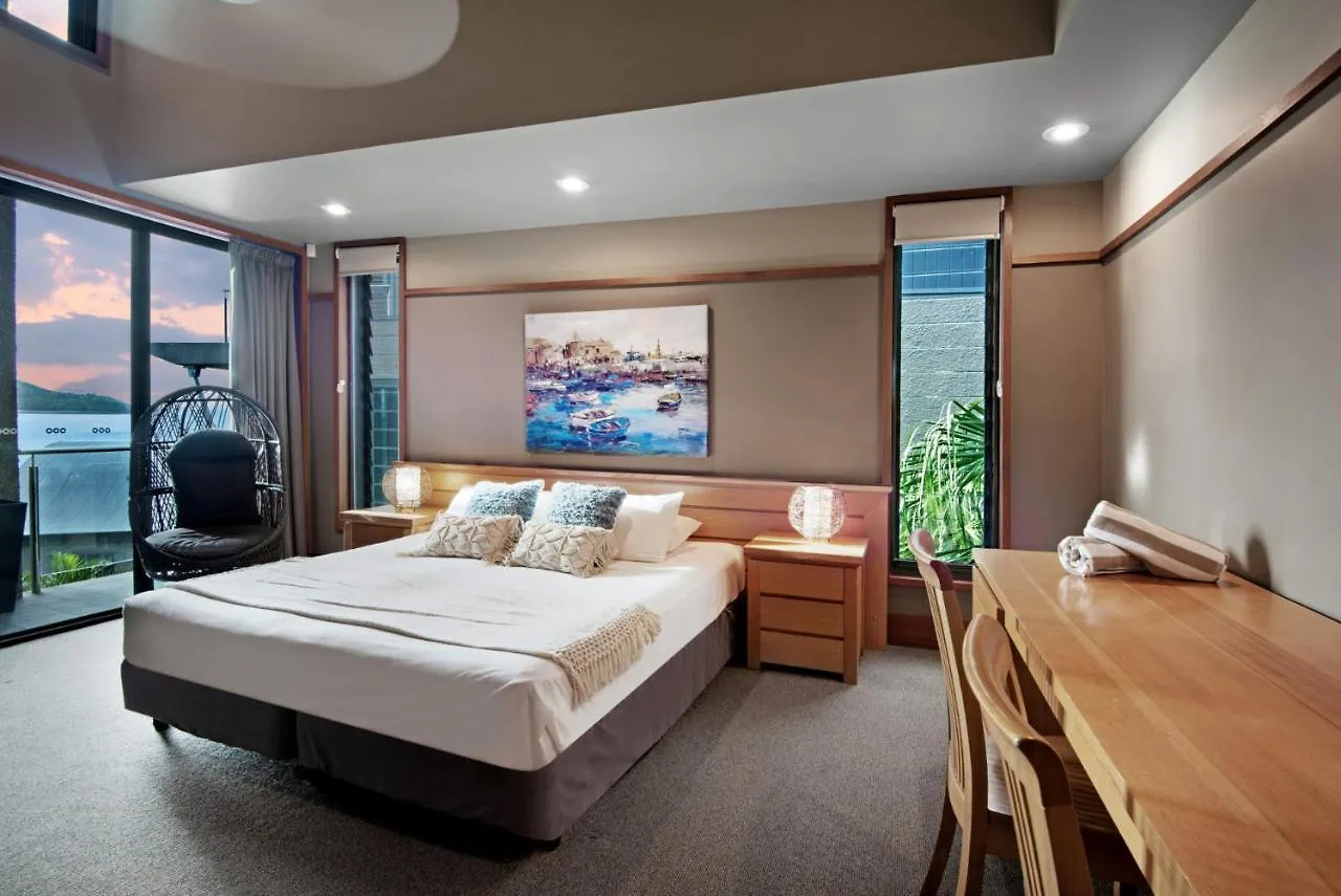 Apartment Yacht Club 33 - Serenity - 4 Bedroom 4 Bathroom House Ocean Views 2 Buggies