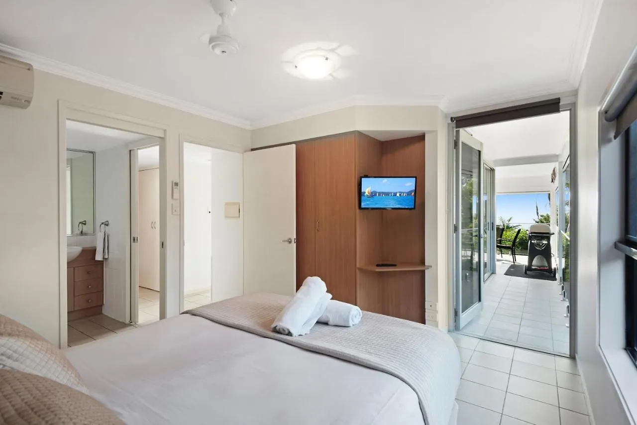 Oasis 25 Apartment
