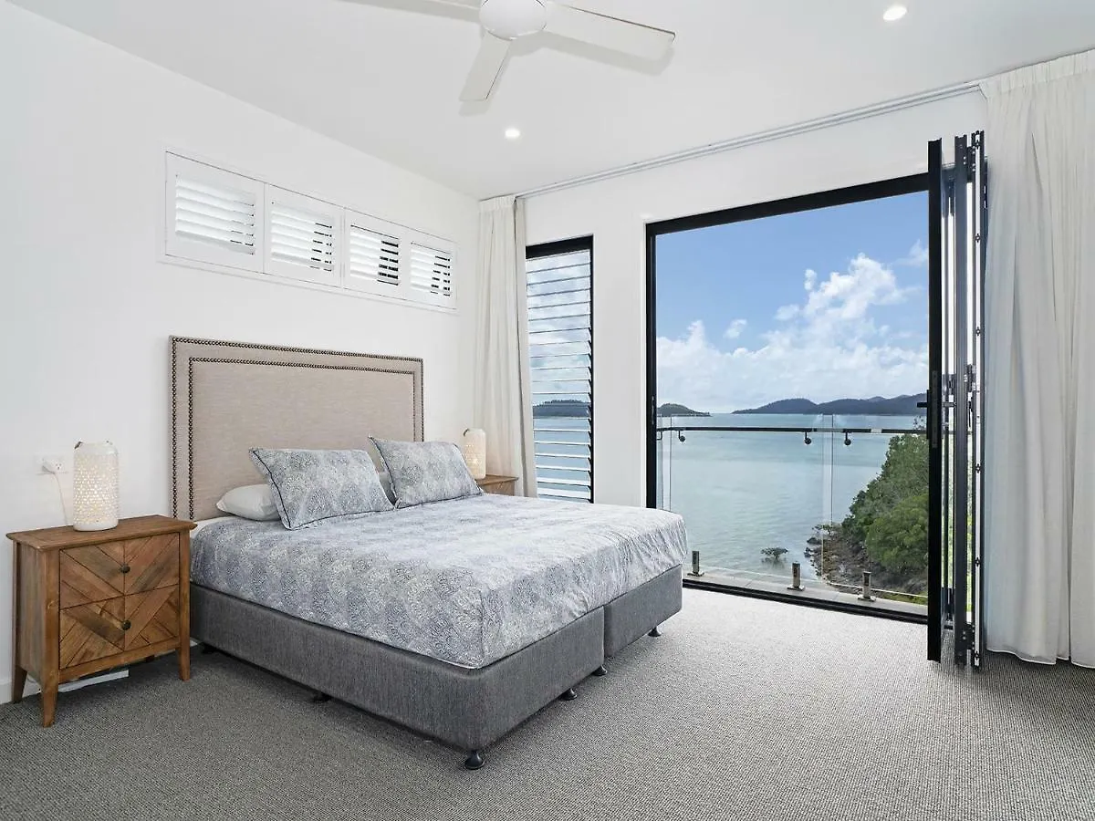 Hidden Cove On By Hiha * Hamilton Island
