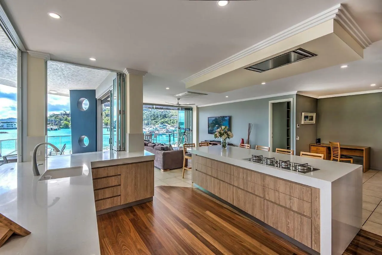 Pavillions On By Hiha Apartment