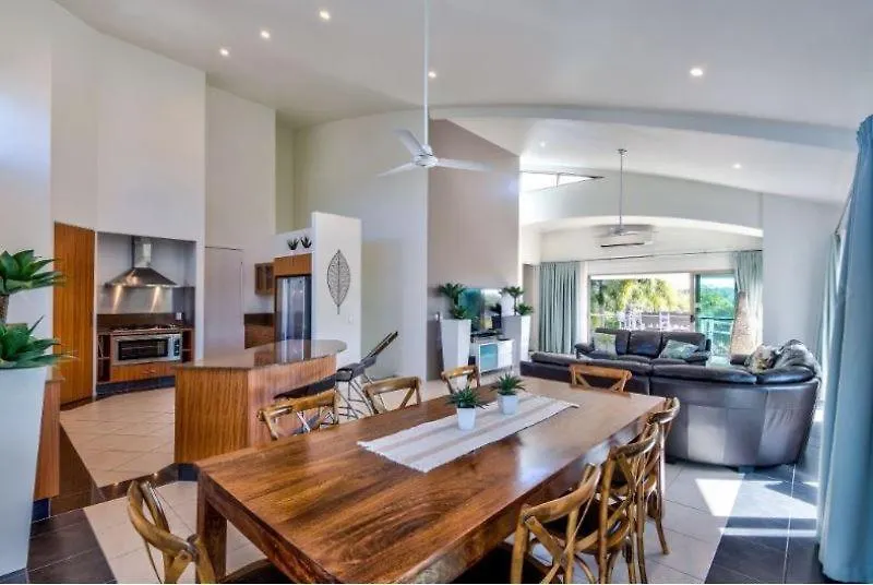 Cooinda Gardens 6 On By Hamorent Holiday home *