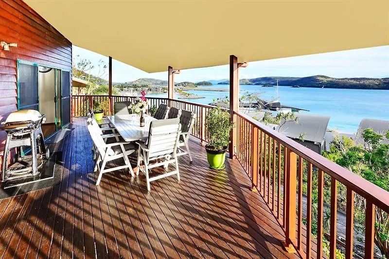 Hotel Casuarina Cove 16 Ocean View Deluxe Refurbished 3 Bedroom House Near Marina With Golf Buggy