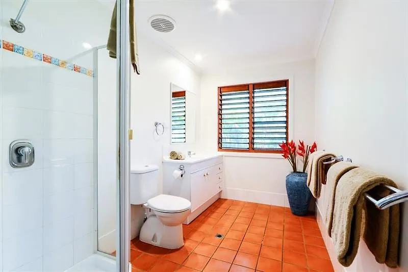 Hotel 1 Heliconia Ocean View 3 Bedroom House Near Marina With Golf Buggy Vr Hamilton Island