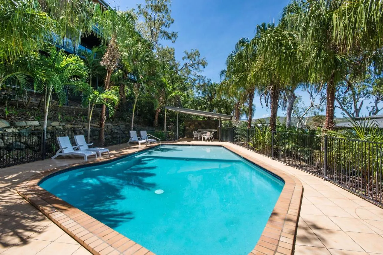 Shorelines 31 Renovated Upmarket Two Bedroom With Ocean Views And Buggy * Hamilton Island