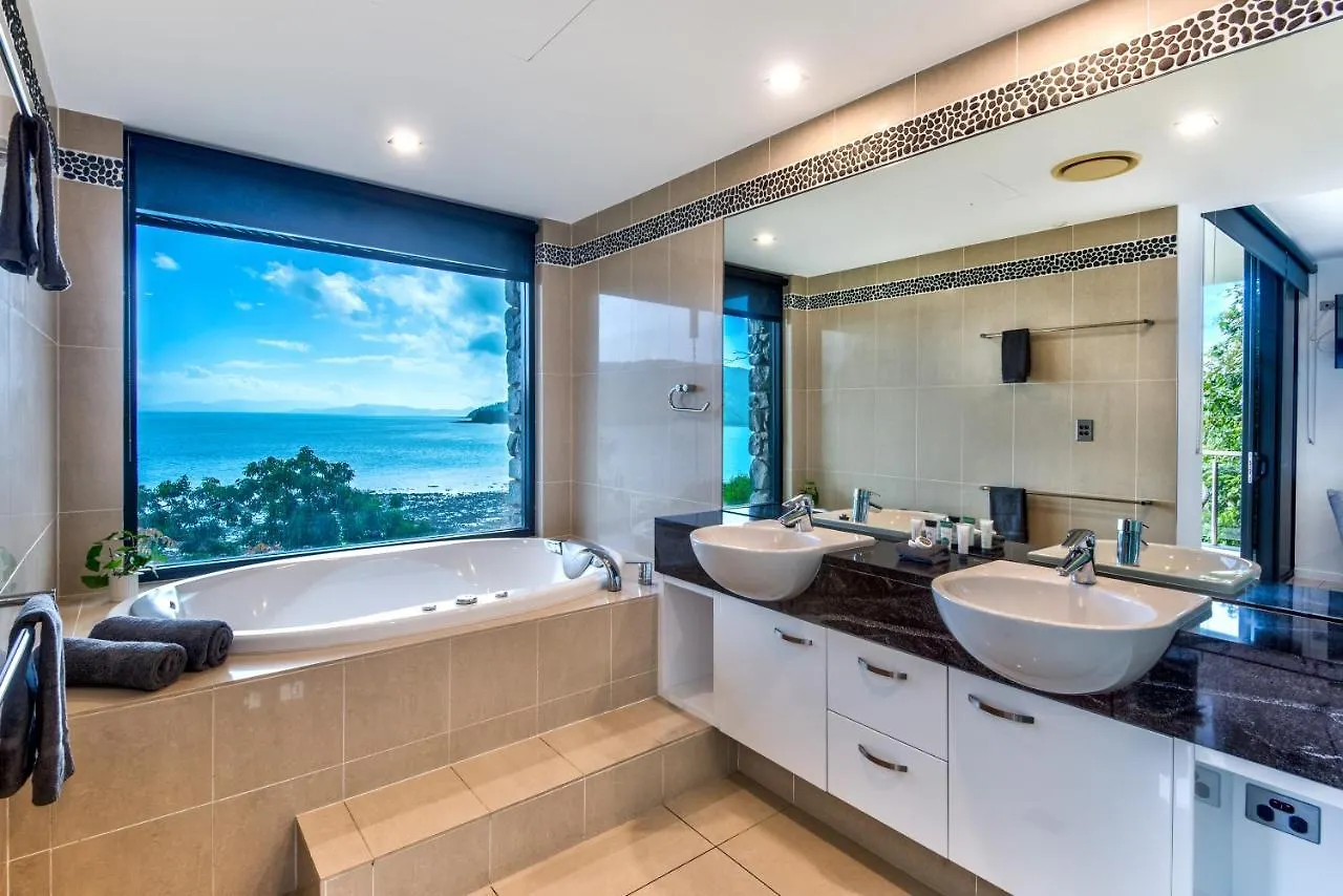 Edge 5 Oceanfront 3-bedroom - Featuring An Infinity Pool, Bath, Buggy And Valet Service 빌라