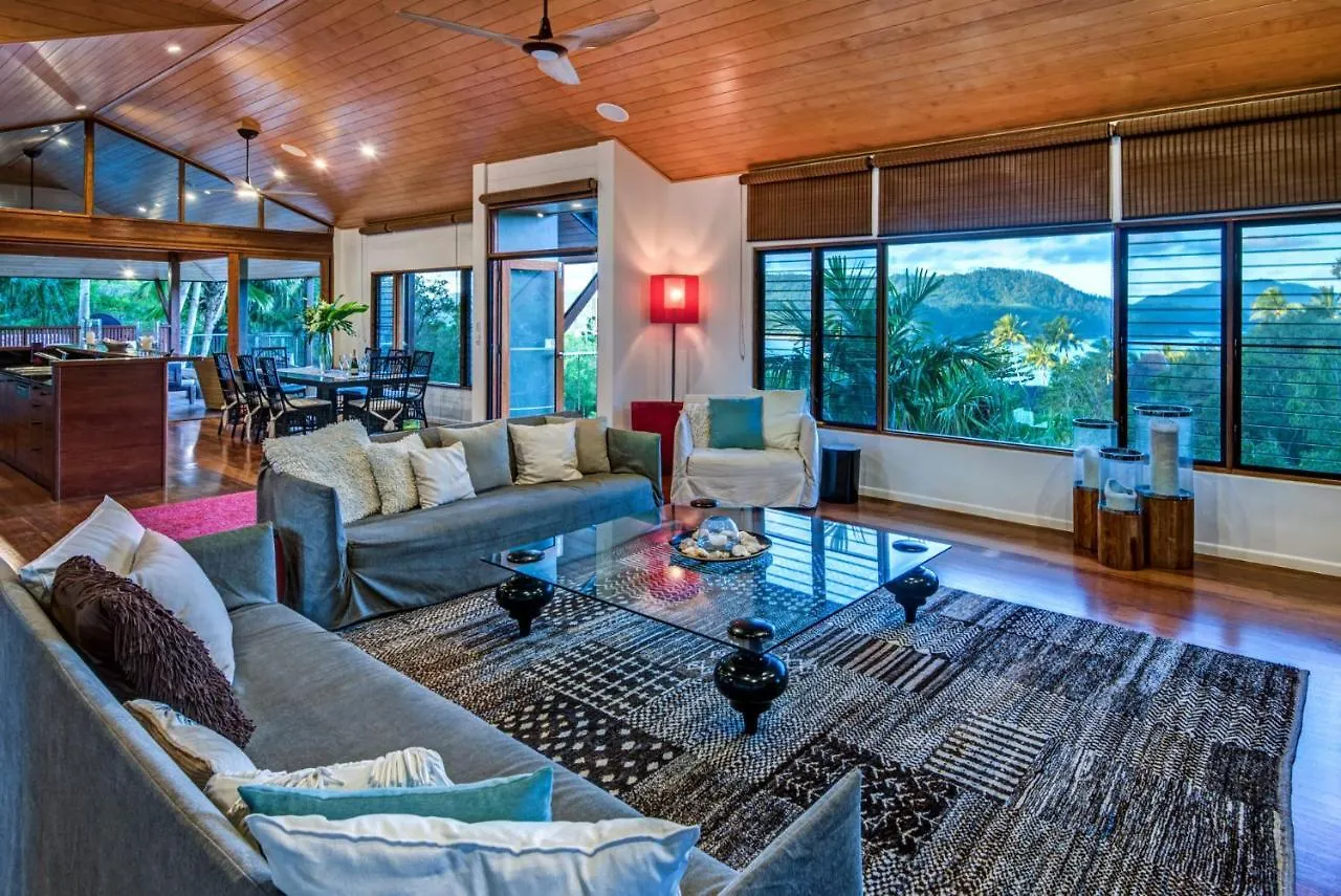 別荘 Indulge In The Lap Of Luxury, Iluka Is Your Private Ocean-view Haven On Half An Acre With Infinity Pool And Two Golf Buggies