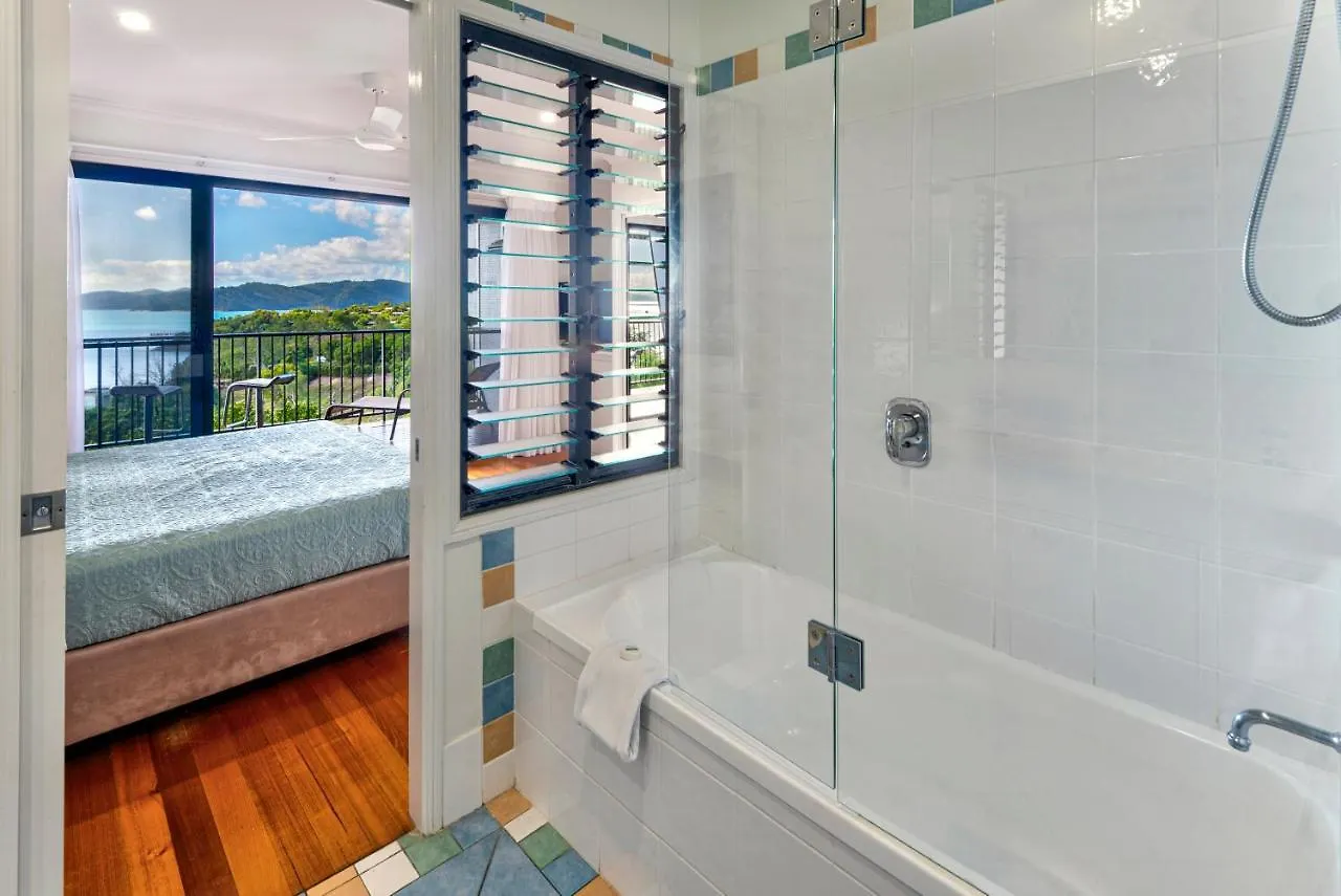 شقة The Panorama 3, 2 Bedroom 2 Bathroom Ocean View Modern جزيرة هاميلتون