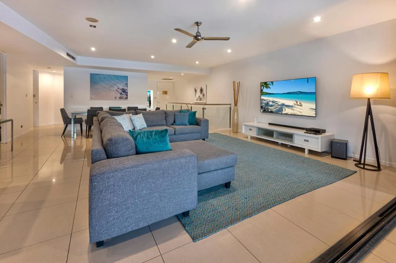 Edge 2 - Oceanfront Luxurious And Spacious 4 Bedroom Split Level With Buggy And Valet Service アパート *