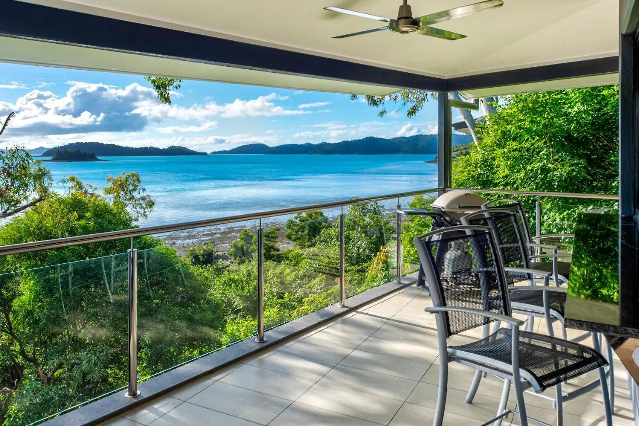 Edge 2 - Oceanfront Luxurious And Spacious 4 Bedroom Split Level With Buggy And Valet Service ハミルトン・アイランド
