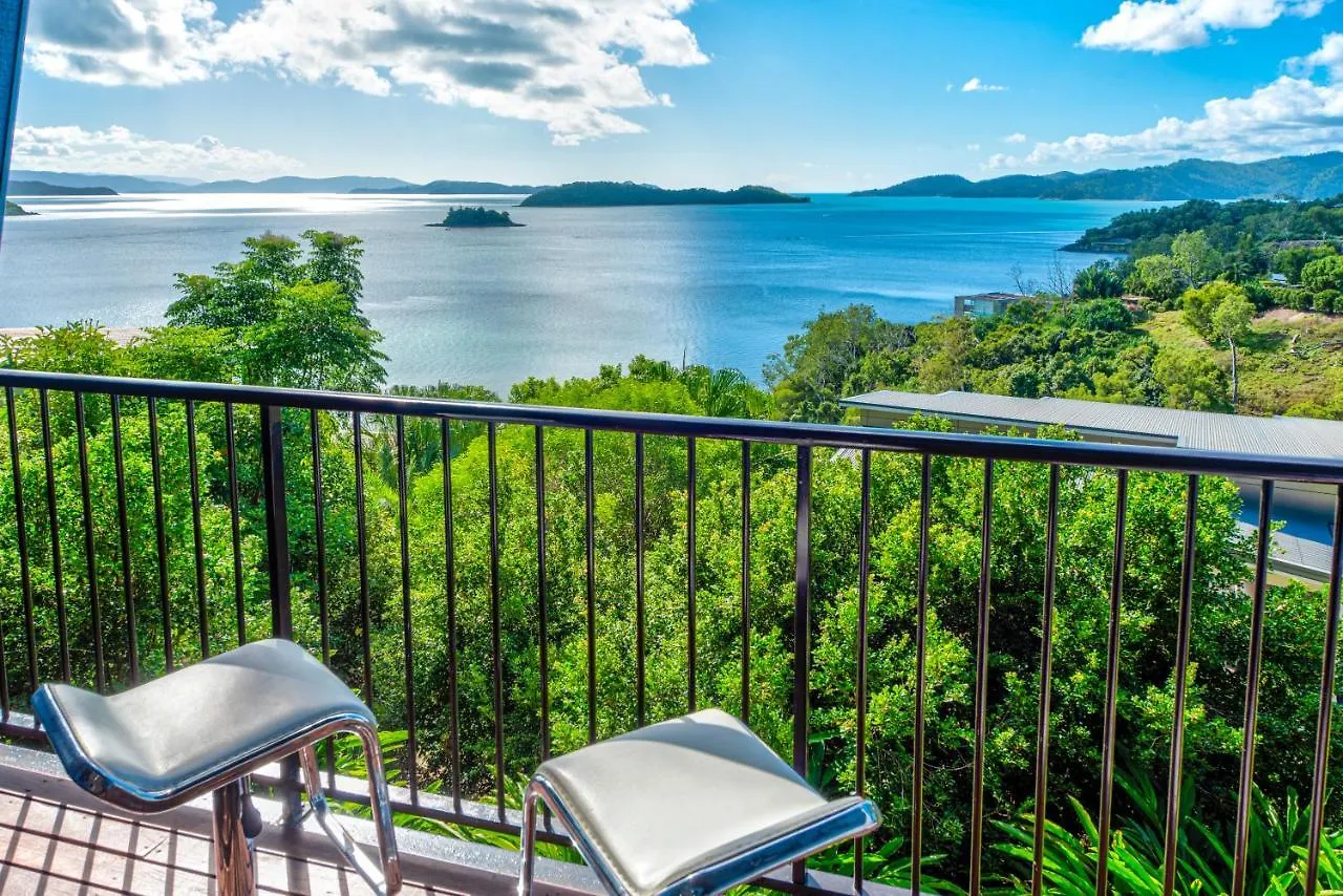 The Panorama 3, 2 Bedroom 2 Bathroom Ocean View Modern *
