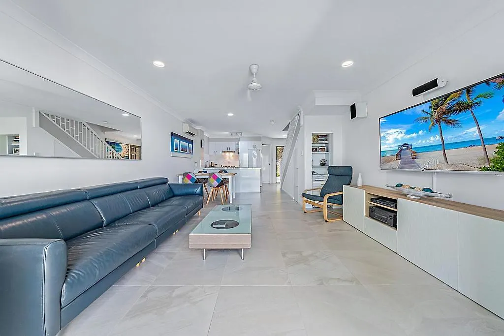 Sunset On - 2 Bedroom With Views And Buggy