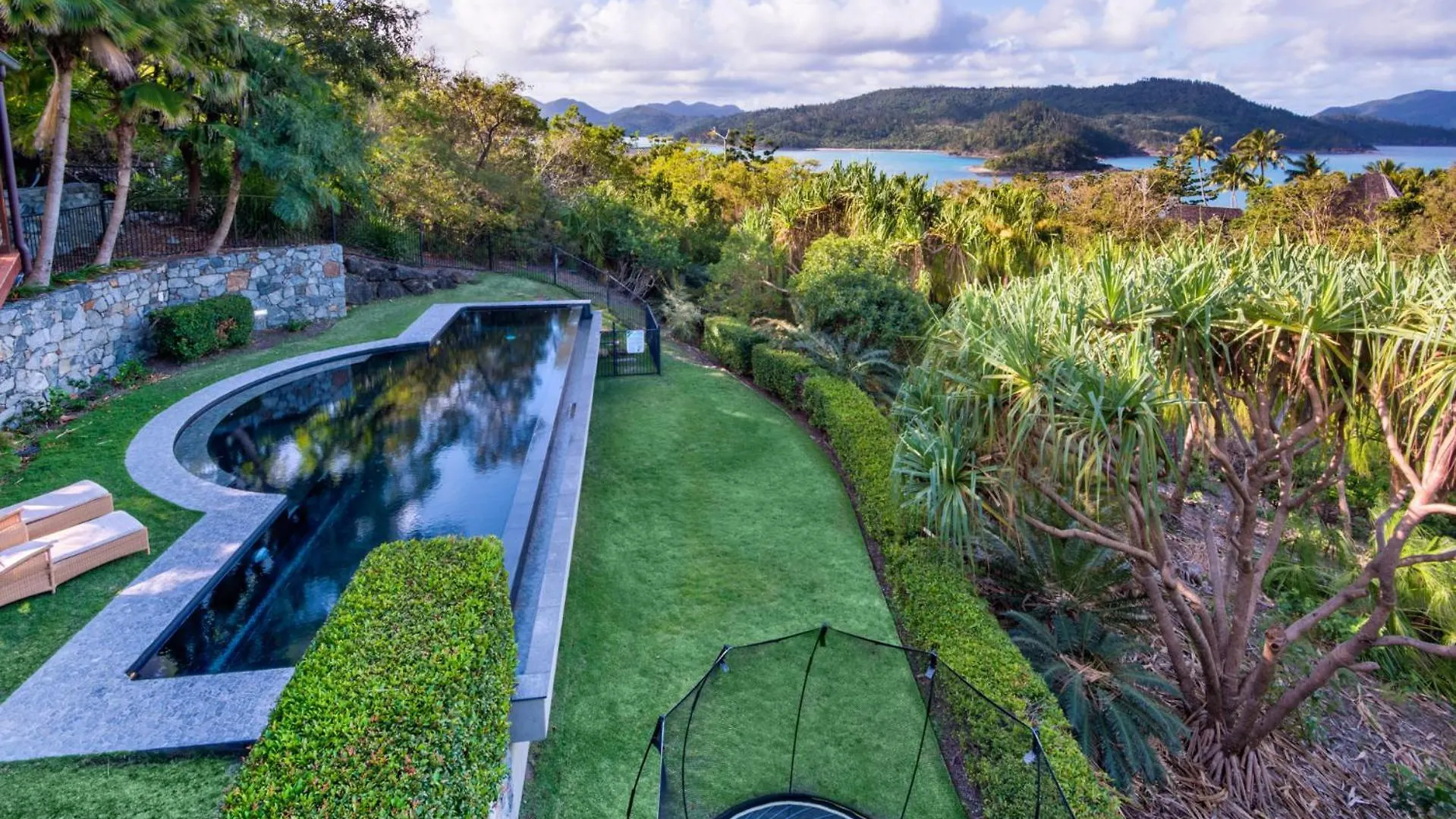 Indulge In The Lap Of Luxury, Iluka Is Your Private Ocean-view Haven On Half An Acre With Infinity Pool And Two Golf Buggies