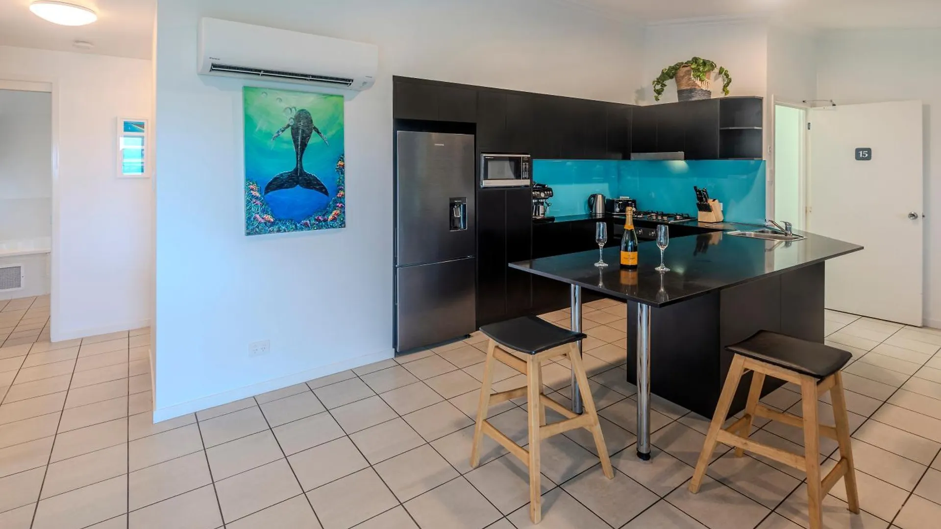 Oasis On By Hiha Apartament *