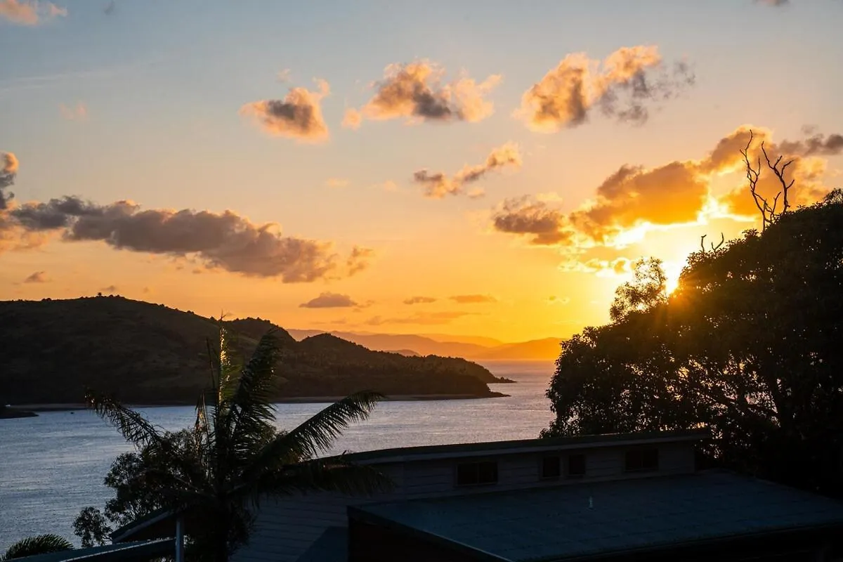 3 Bedroom Villa, Great Views, Buggy Villa