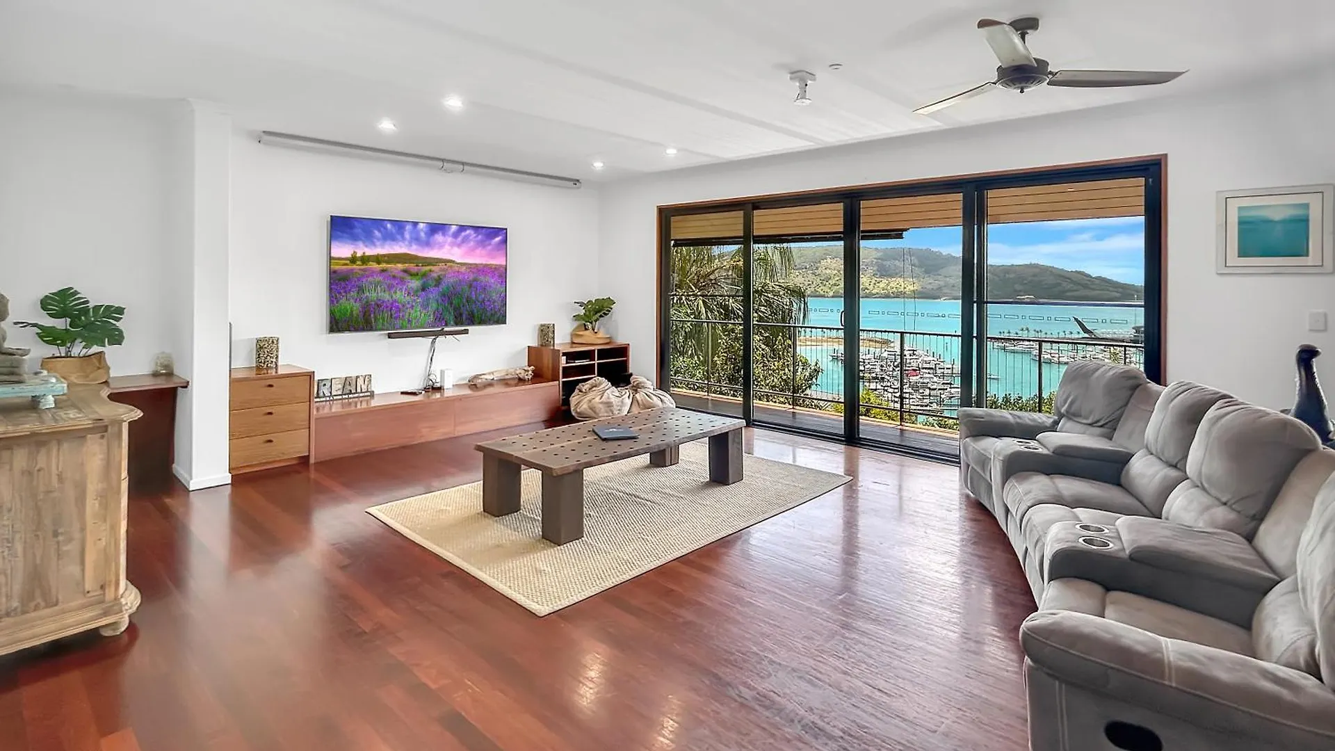 Vakantiehuis The Boathouse 4 Bedroom Luxury Private House Hamilton Island