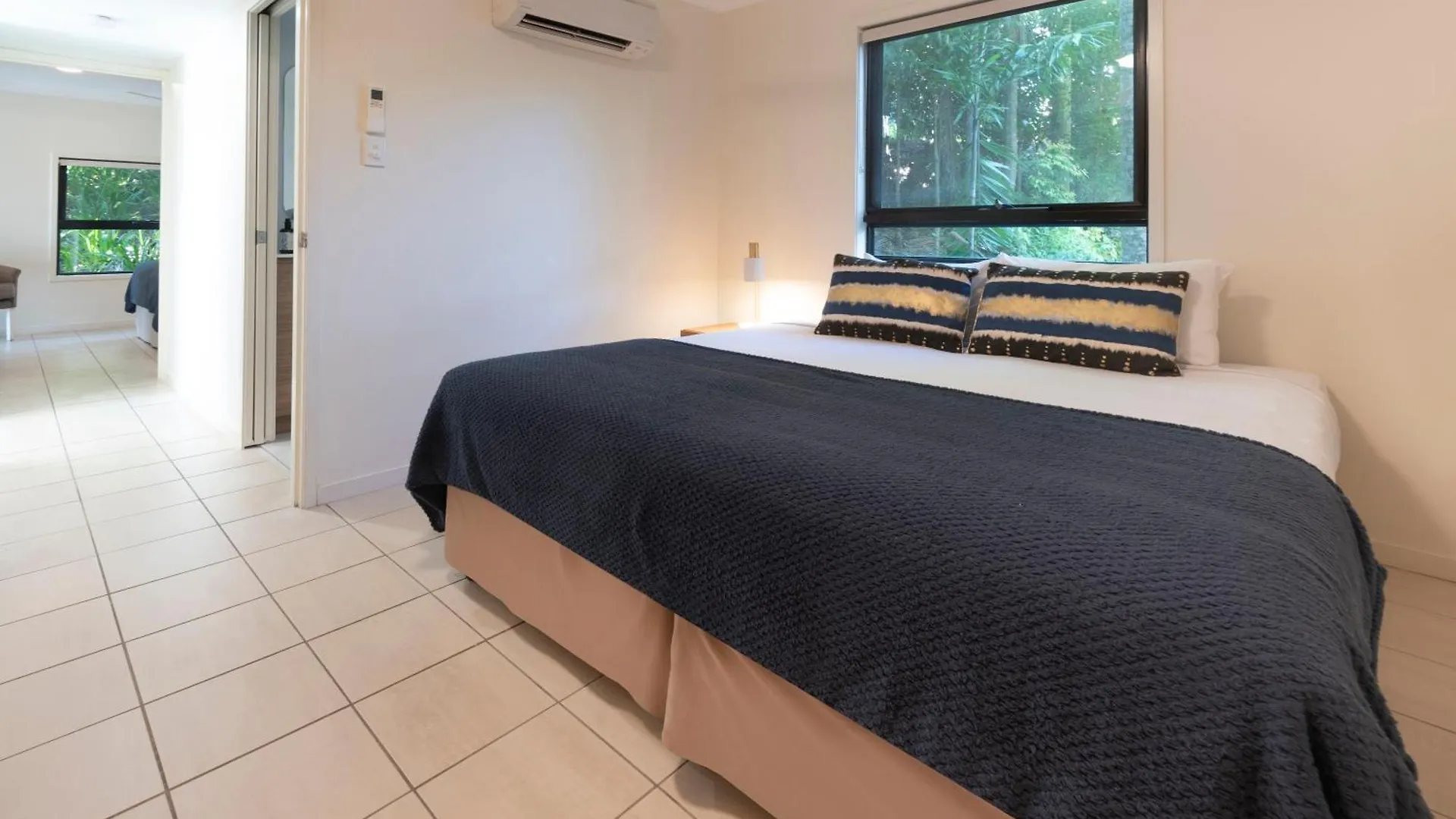 Oasis On By Hiha Apartament *