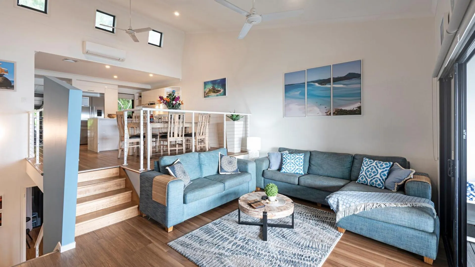 Shorelines 31 Renovated Upmarket Two Bedroom With Ocean Views And Buggy