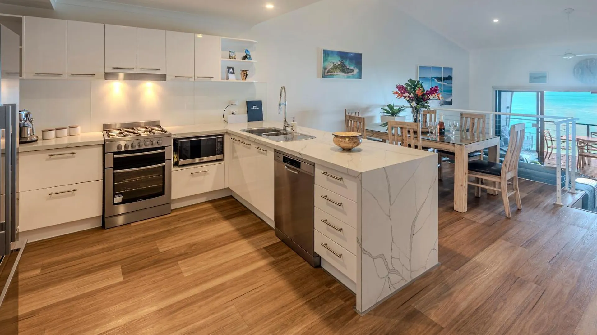 Lägenhet Shorelines 31 Renovated Upmarket Two Bedroom With Ocean Views And Buggy Hamilton Island