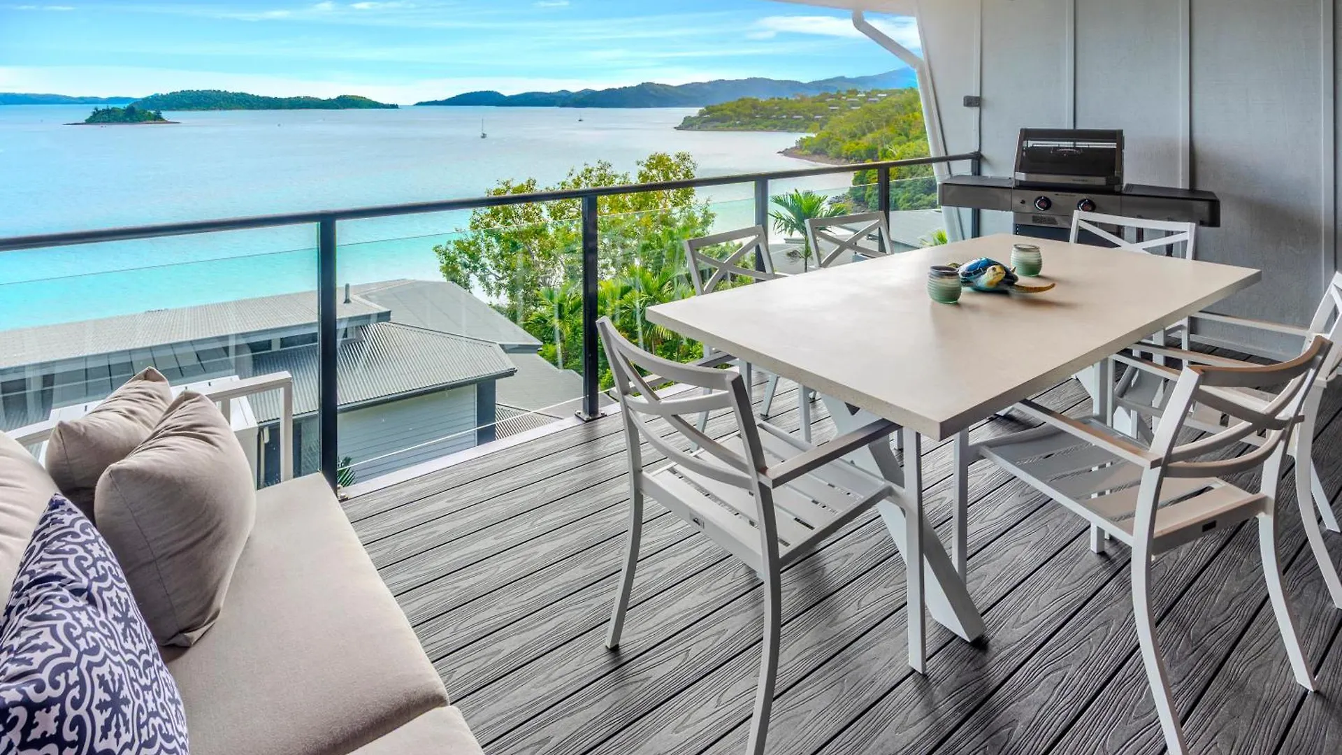 Shorelines 31 Renovated Upmarket Two Bedroom With Ocean Views And Buggy Lägenhet Hamilton Island