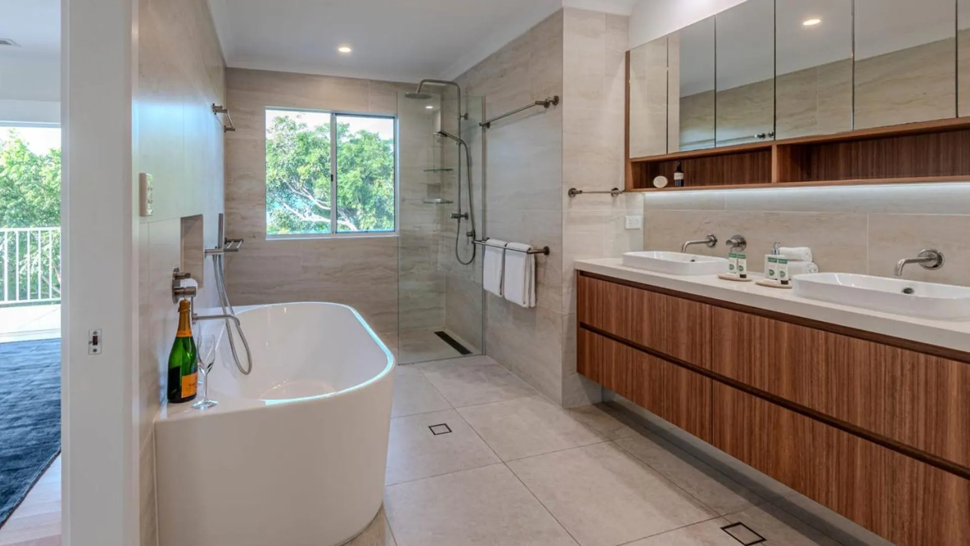 Villa La Bella Waters 3 - Oceanview's, Pool, Buggy And Transfers