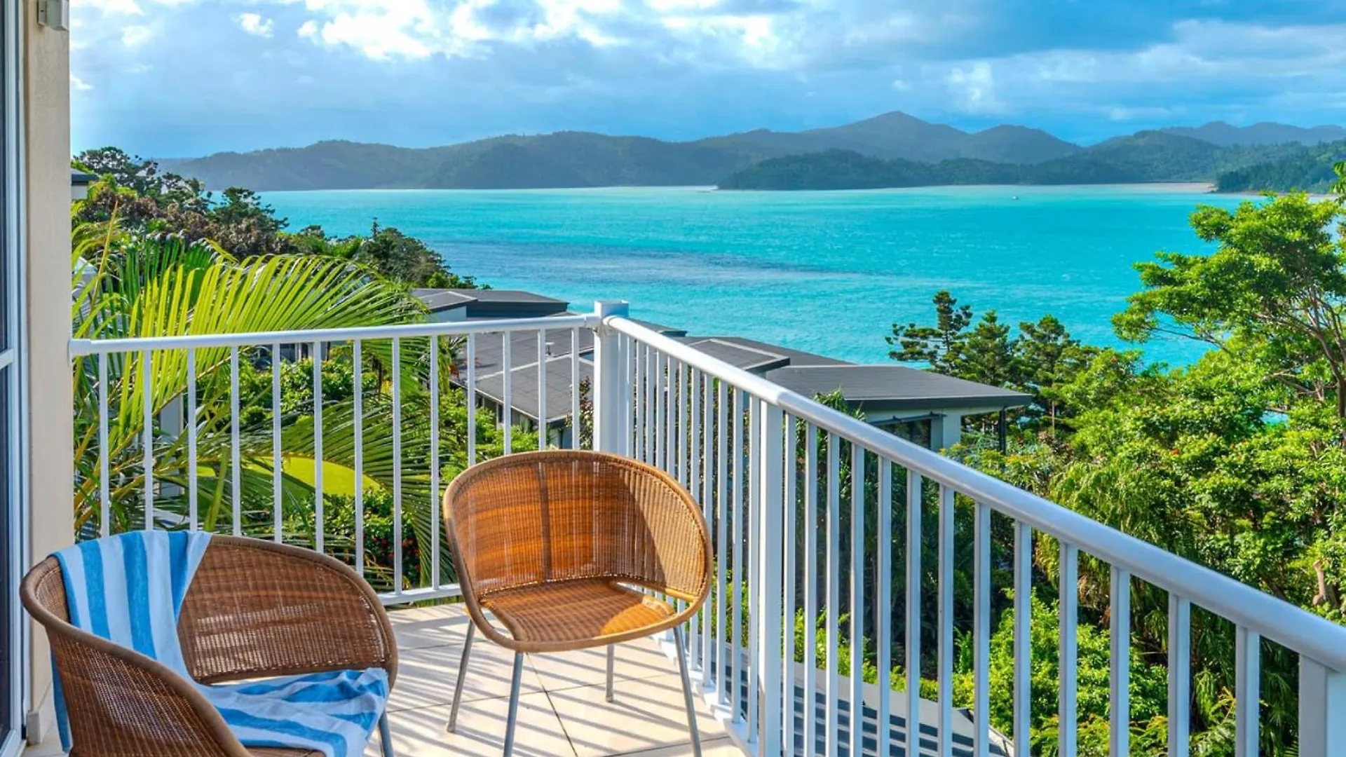 Villa La Bella Waters 3 - Oceanview's, Pool, Buggy And Transfers *