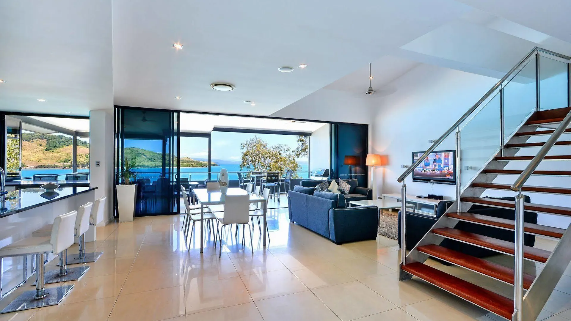 빌라 Edge 5 Oceanfront 3-bedroom - Featuring An Infinity Pool, Bath, Buggy And Valet Service 해밀턴아일랜드