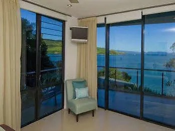 빌라 Edge 5 Oceanfront 3-bedroom - Featuring An Infinity Pool, Bath, Buggy And Valet Service 해밀턴아일랜드