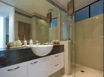 Edge 5 Oceanfront 3-bedroom - Featuring An Infinity Pool, Bath, Buggy And Valet Service * 해밀턴아일랜드