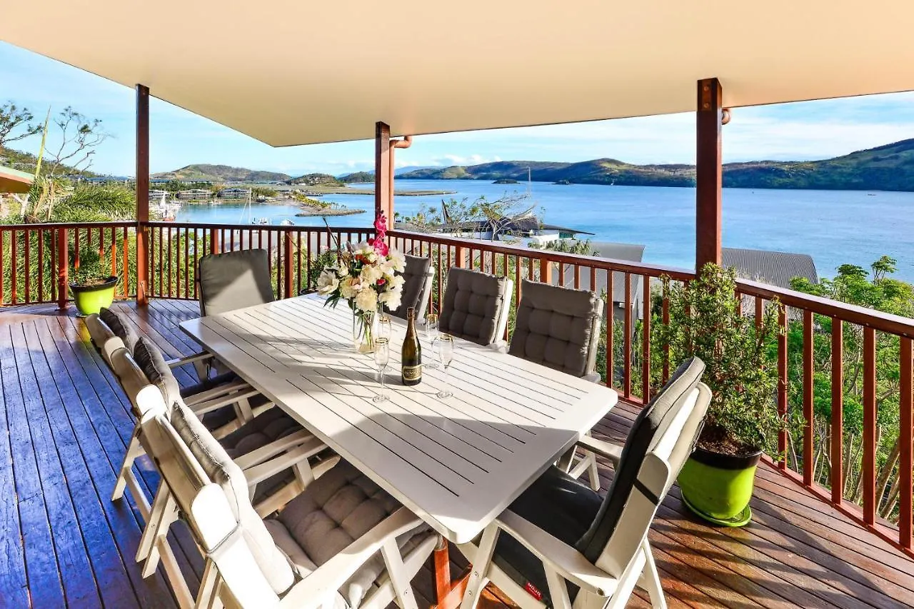 펜션 Casuarina 16 - 3 Bedroom House With 180 Degree Ocean Views, Buggy & Valet Service