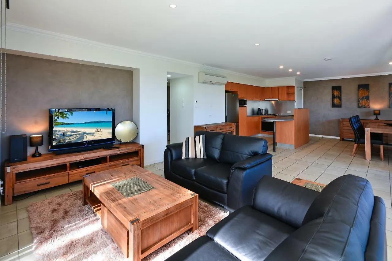 Oasis On By Hiha Apartament