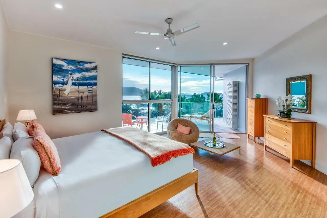 Pavillions Penthouse 25 - Luxury Waterfront With Private Roof Pool And Buggy * Hamilton Island