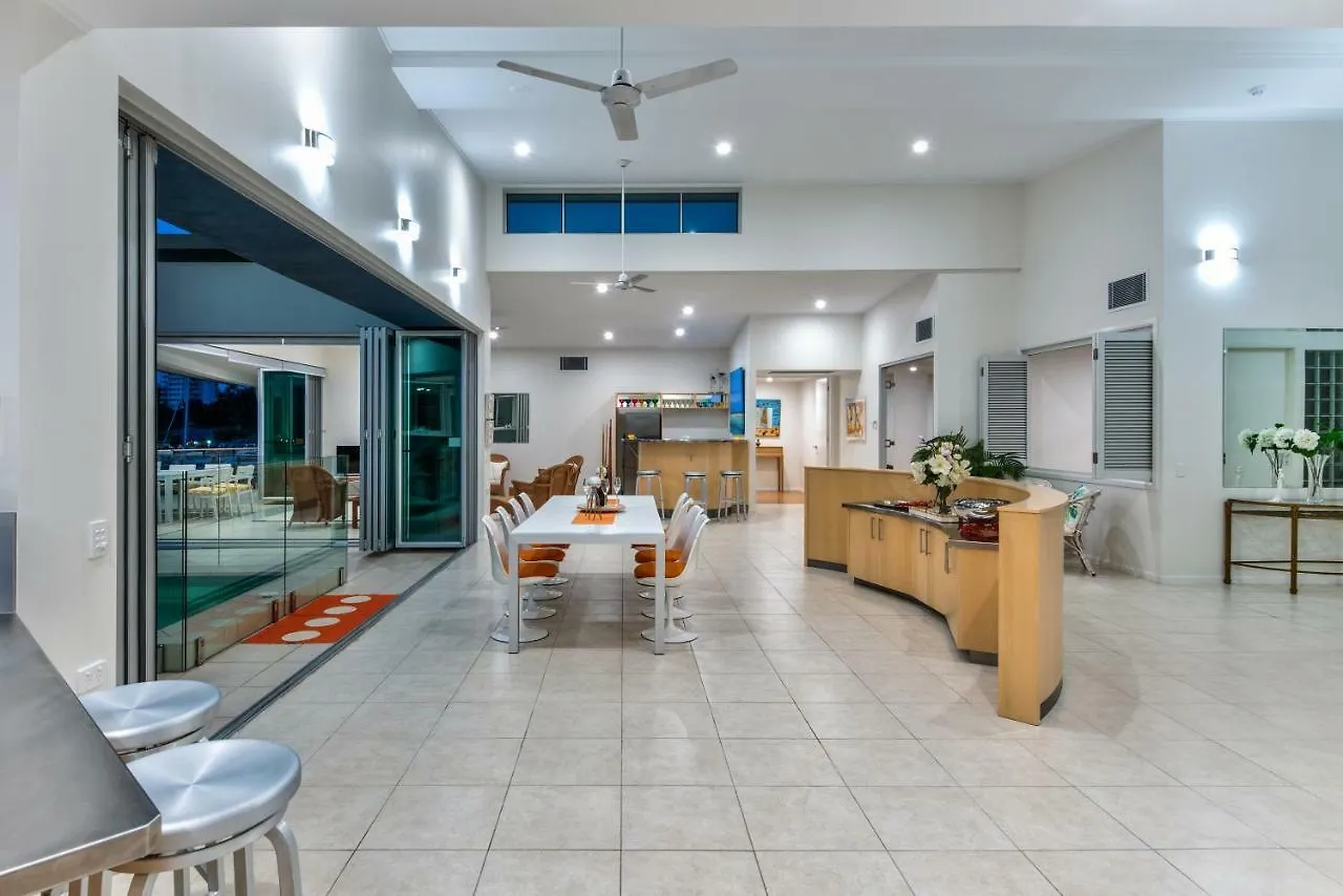 Pavillions Penthouse 25 - Luxury Waterfront With Private Roof Pool And Buggy * Hamilton Island